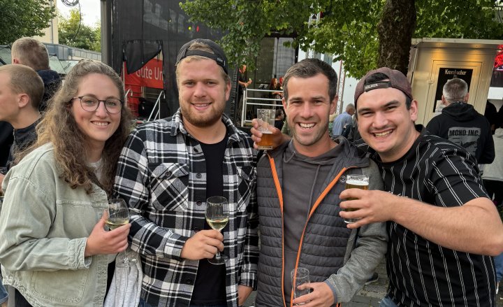 Beim Wendener Sommerabend war ordentlich was los. Kein Wunder: Die Bedingungen für einen unterhaltsamen Abend vor der Haustür waren perfekt.