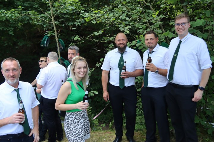 Impressionen vom Schützenfest in Saalhausen.