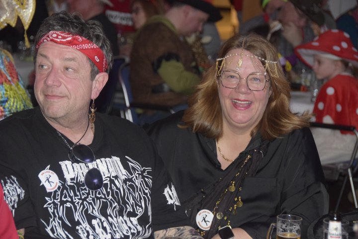Der Elferrat der Kolpingsfamilie feiert mit vielen Gästen seinen Sitzungsball in der Olper Stadthalle.