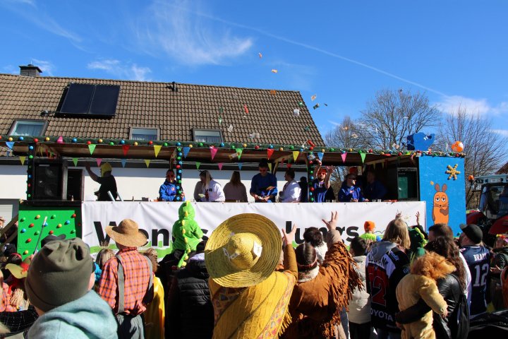 Rosenmontagszug 2025 in Schönau-Altenwenden.