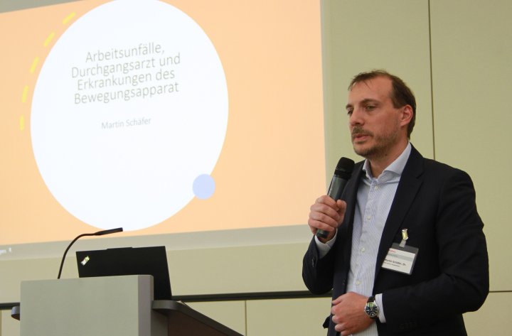 Dr. Martin Schäfer.