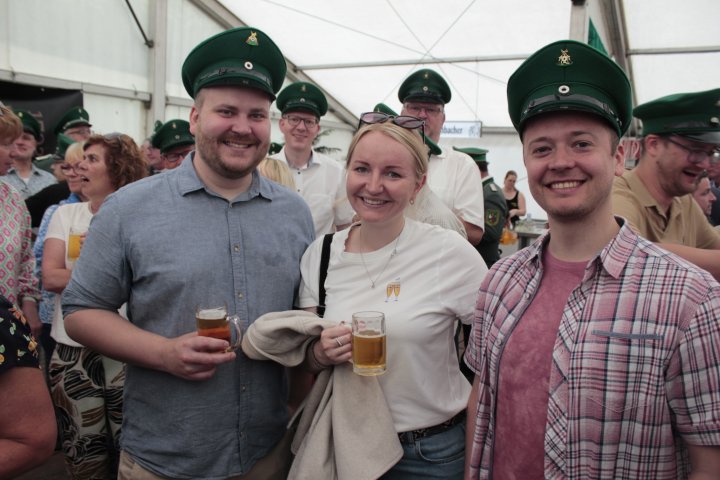 Impressionen vom Königs- und Kaiserschießen in Berlinghausen.