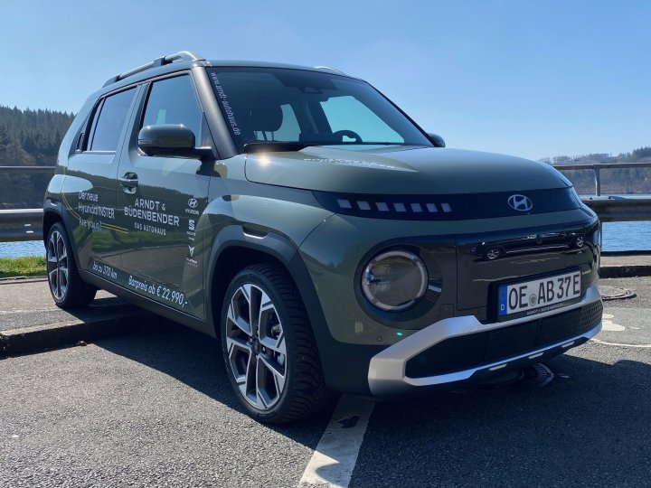 Der neue Hyundai INSTER ist ein geräumiges Fahrzeug mit modernster Technik und hoher Alltagstauglichkeit.