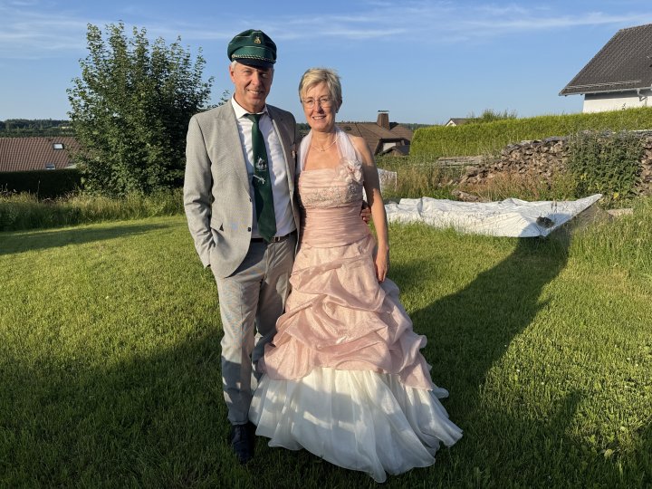 Bezirkskönigspaar Frank und Ilona Stahl aus Altenhof.
