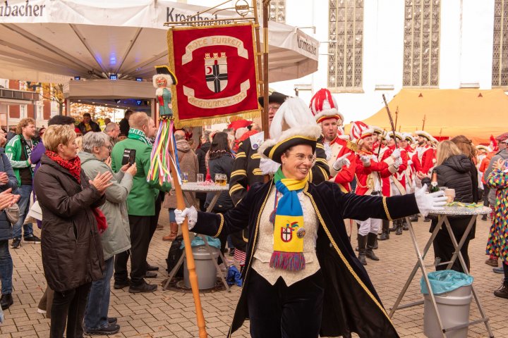 Beim Karnevals-Sessionsauftakt in Attendorn herrschte beste Stimmung.