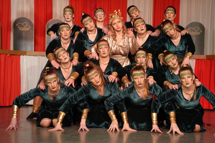 Die Saalhauser Karnevalisten stehen in den Startlöchern: In der Lennestädter Karnevalshochburg geht es bald wieder Schlag auf Schlag los mit den Veranstaltungen, Sitzungen und Umzügen - Saalau!