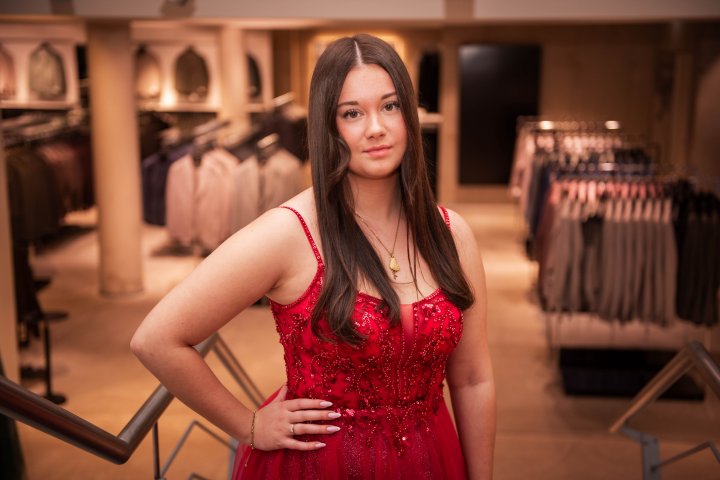 Abiball-Aktion 2026: Zoe van der Wielen und Timo Kramarz von der Gesamtschule Wenden.