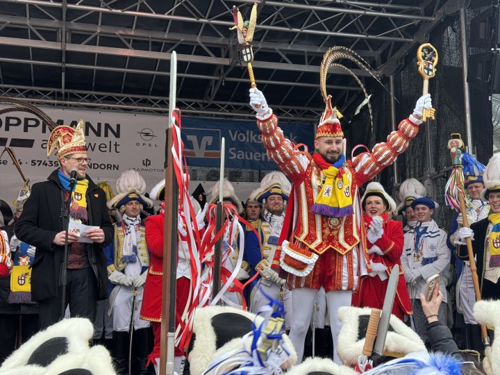 Prinz Benedikt I. (Raspovic) beim Gardebiwak in Attendorn am 14.02.2026