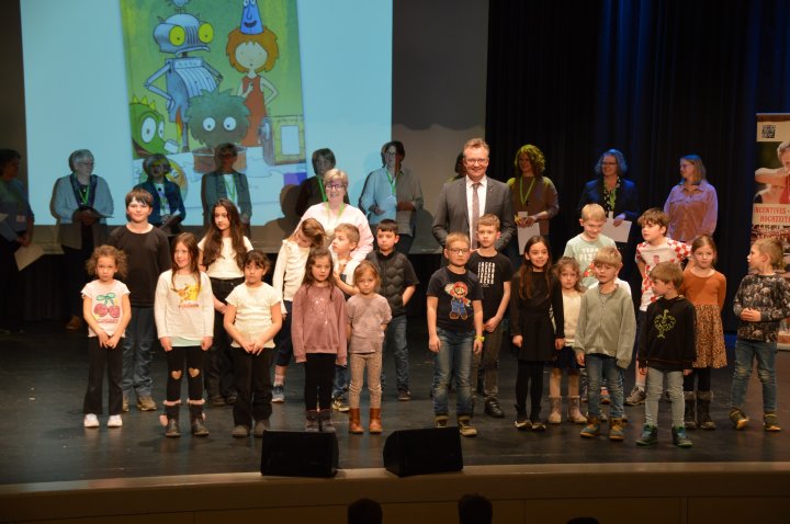 Impressionen von der Verleihung des Lennestädter Lesepasses.