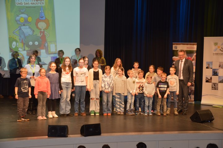 Impressionen von der Verleihung des Lennestädter Lesepasses.