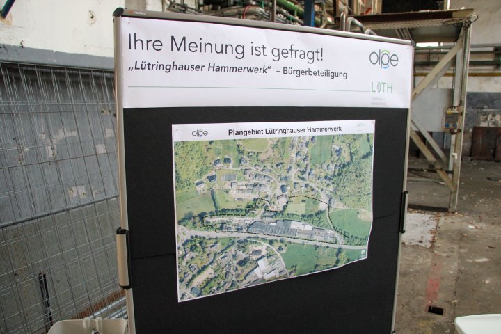 Die Ergebnisse eines studentischen Wettbewerbs der Universität Siegen zum Thema „Lütringhauser Hammer“ standen am Samstag, 11. April, zur Ausstellung.