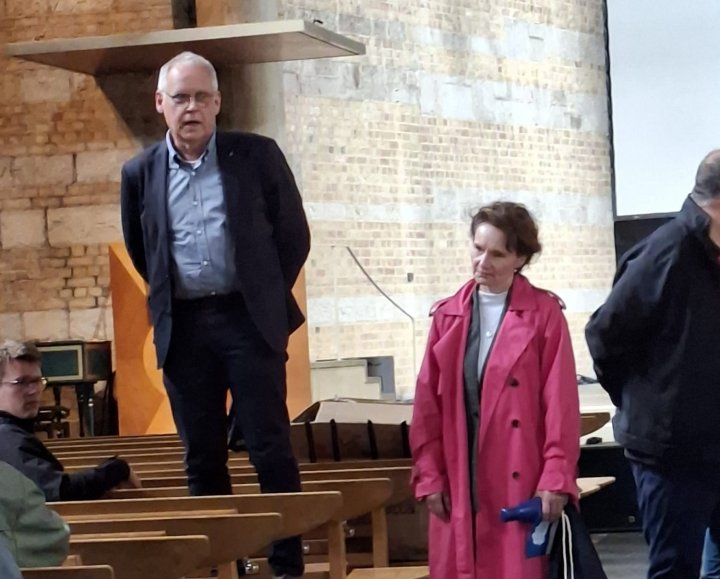 Am zweiten Tag des Katholikentages waren die Helfenden des „Team Sauerland“ aus dem Kreis Olpe unter anderem beim großen Himmelfahrtsgottesdienst auf dem Residenzplatz in Würzburg eingesetzt.