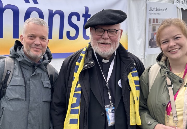 „Die Sache läuft rund!“, so das Zwischenresümee eines Schülers nach mehreren Tagen Arbeitseinsatz auf dem Katholikentag in Würzburg.