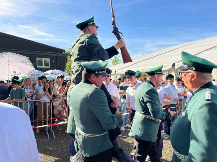 Impressionen von Vogelschießen in Dahl-Friedrichsthal.