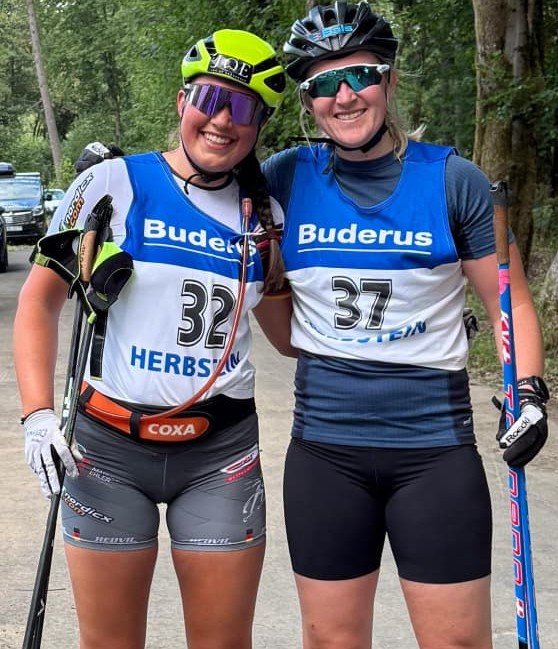 Melina Schöttes mit Luisa Griesbaum (l.).