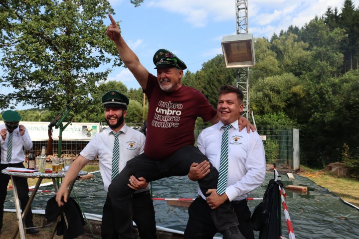 Impressionen vom Vogelschießen in Listerscheid 2026.