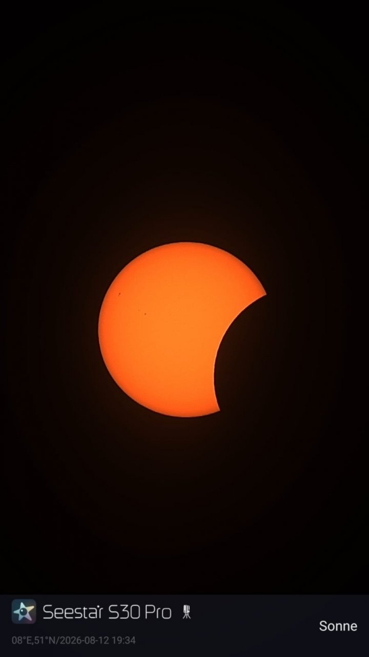 Mit einem speziellen Smart-Teleskop war die Sonnenfinsternis besonders gut in Bilstein zu sehen.