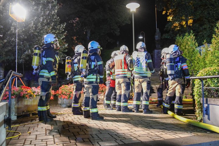 Die Feuerwehr Lennestadt war am Montagabend, 18. August, länger in Elspe im Einsatz. Dort brannte eine Küche.