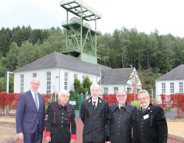 Impressionen rund um die Meggener Rohstofftage.