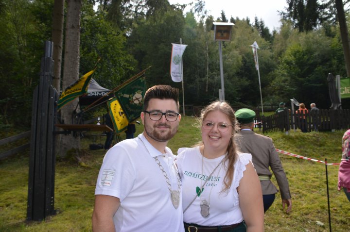 Das Jungschützenkönigspaar Till Friedrichs und Sara Krippendorf.