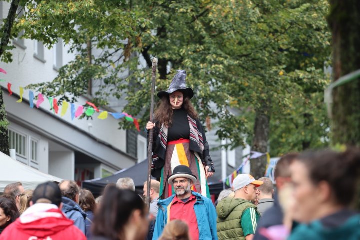 Spiel, Spaß und gute Laune waren bei der Olper Muggelkirmes am Sonntag, 20. September, auf und rund um den Marktplatz garantiert.