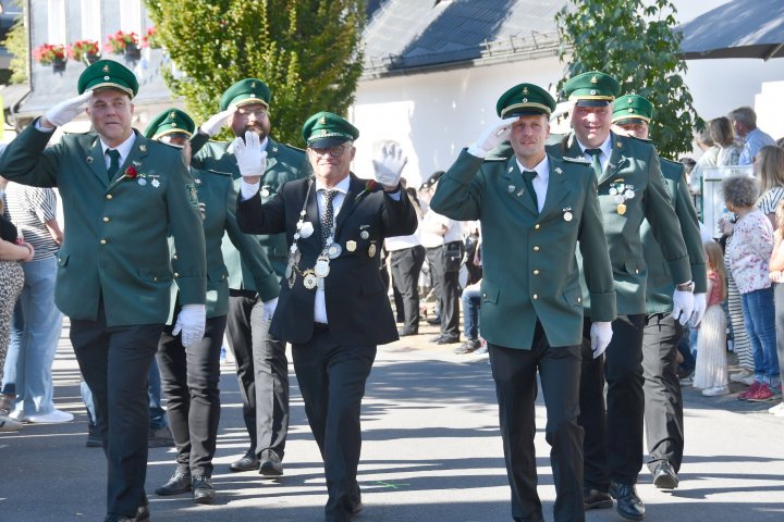 Kreisschützenfestsonntag 2026 in Elspe: der große Festzug.
