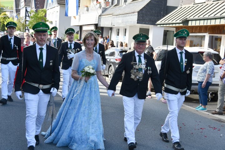 Kreisschützenfestsonntag 2026 in Elspe: der große Festzug.