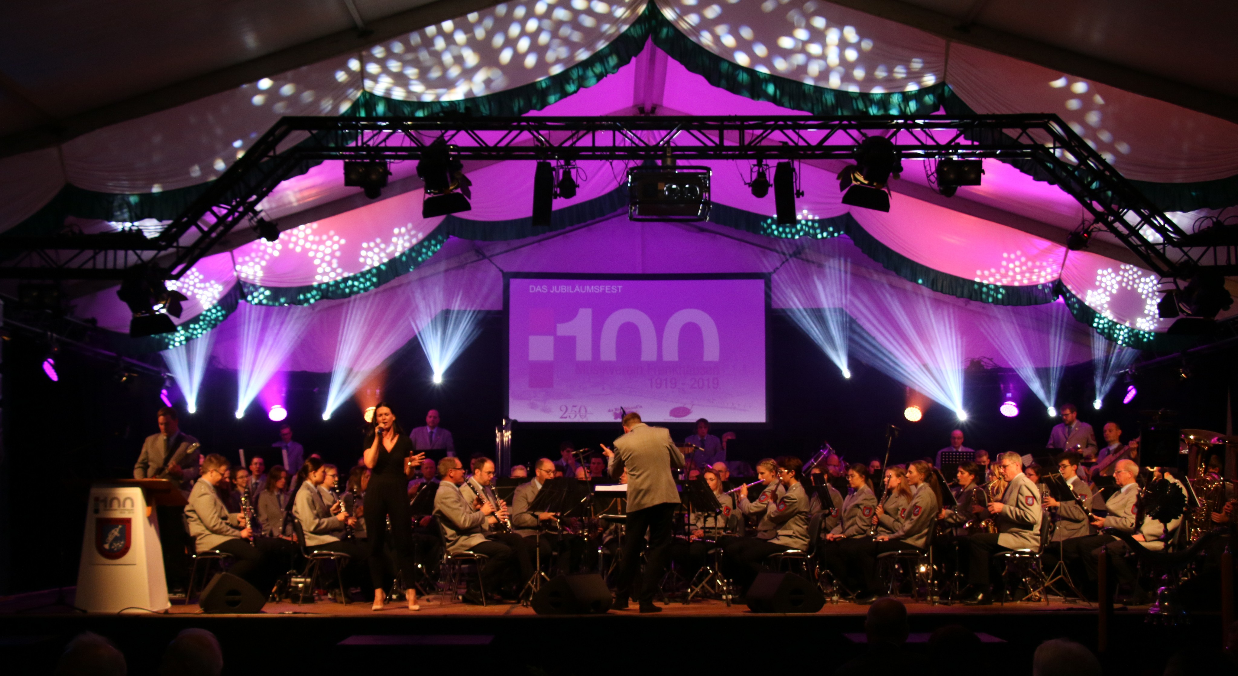 Der Musikverein Frenkhausen bei seinem Jubiläumskonzert. von privat