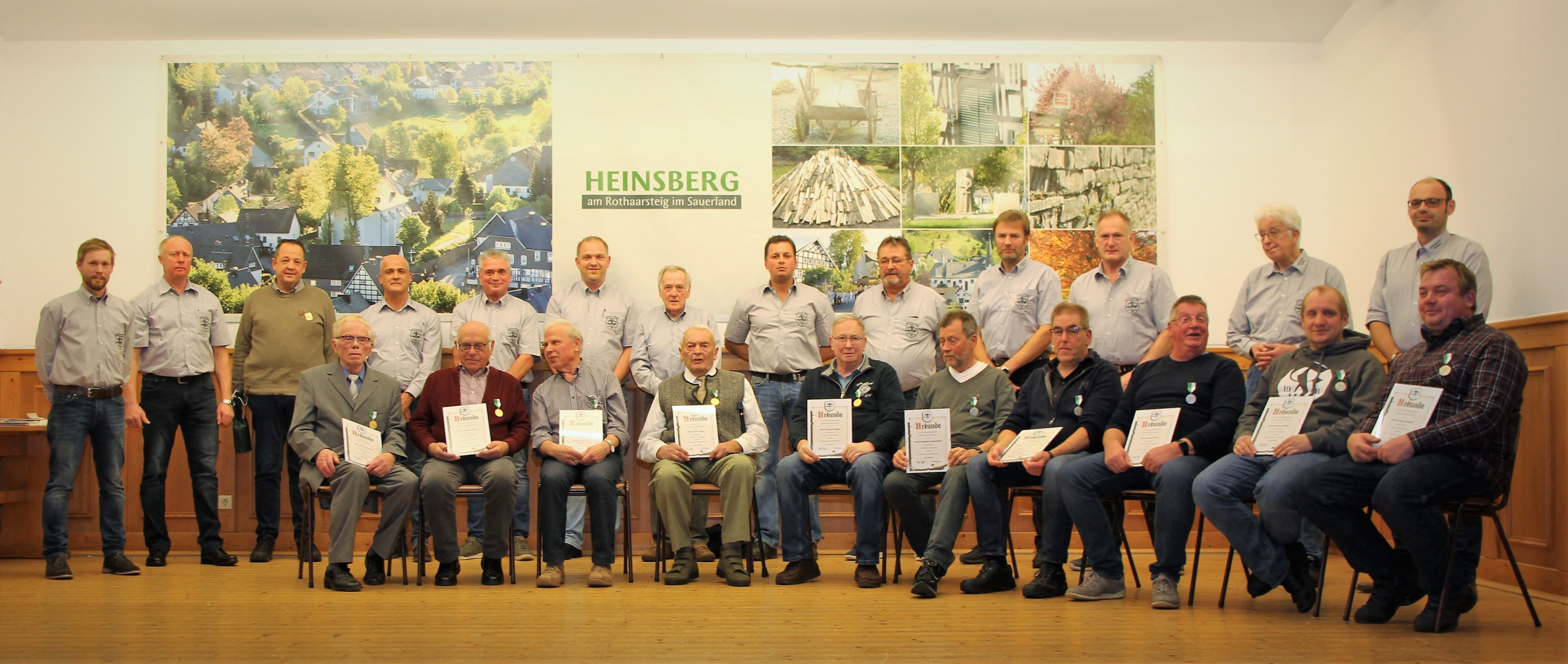 Jubilare und Vorstandsmitglieder des Schützenvereins Heinsberg. von privat