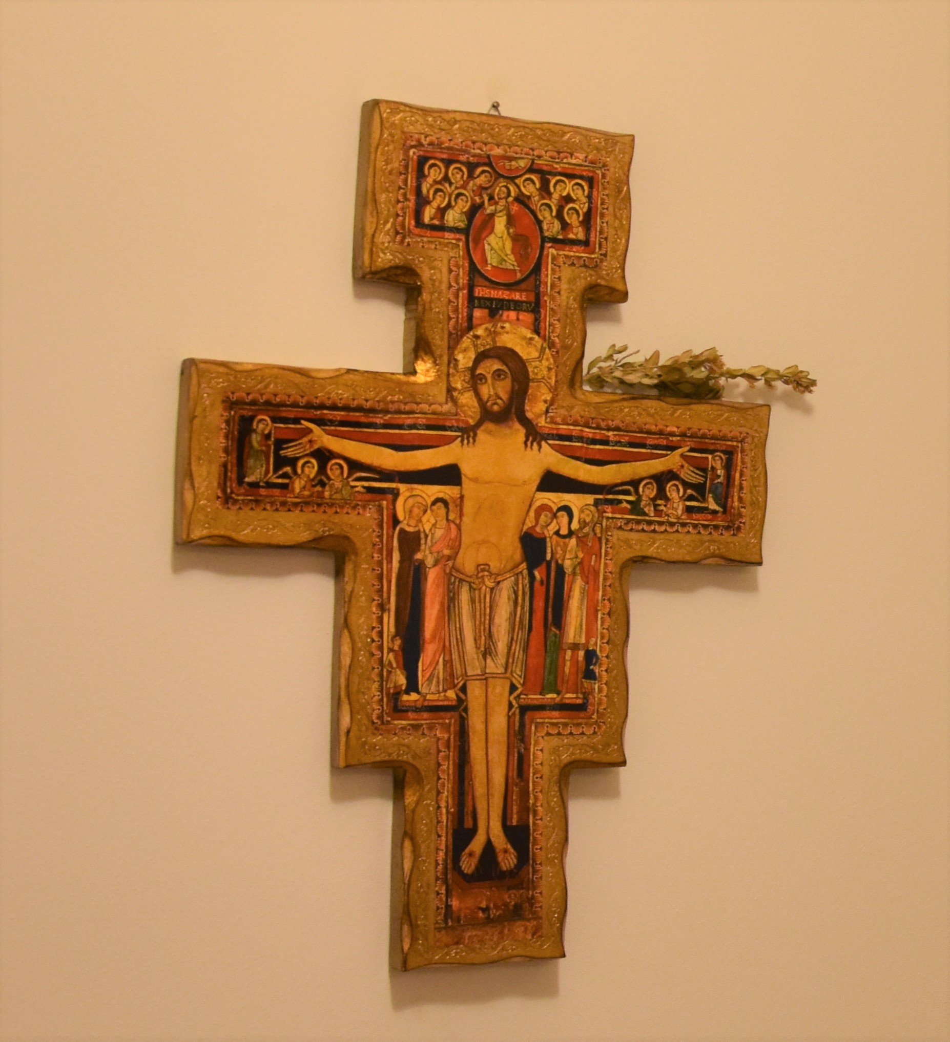 Das Kreuz von San Damiano hat einen Ehrenplatz. von Nicole Voss