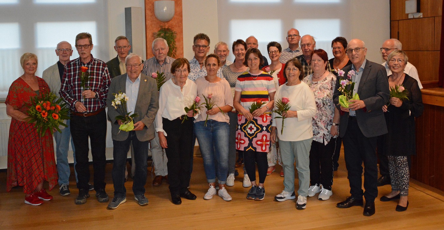 Der Kirchenchor Meggen ehrte die Jubilare der Jahre 2021 und 2022. von privat