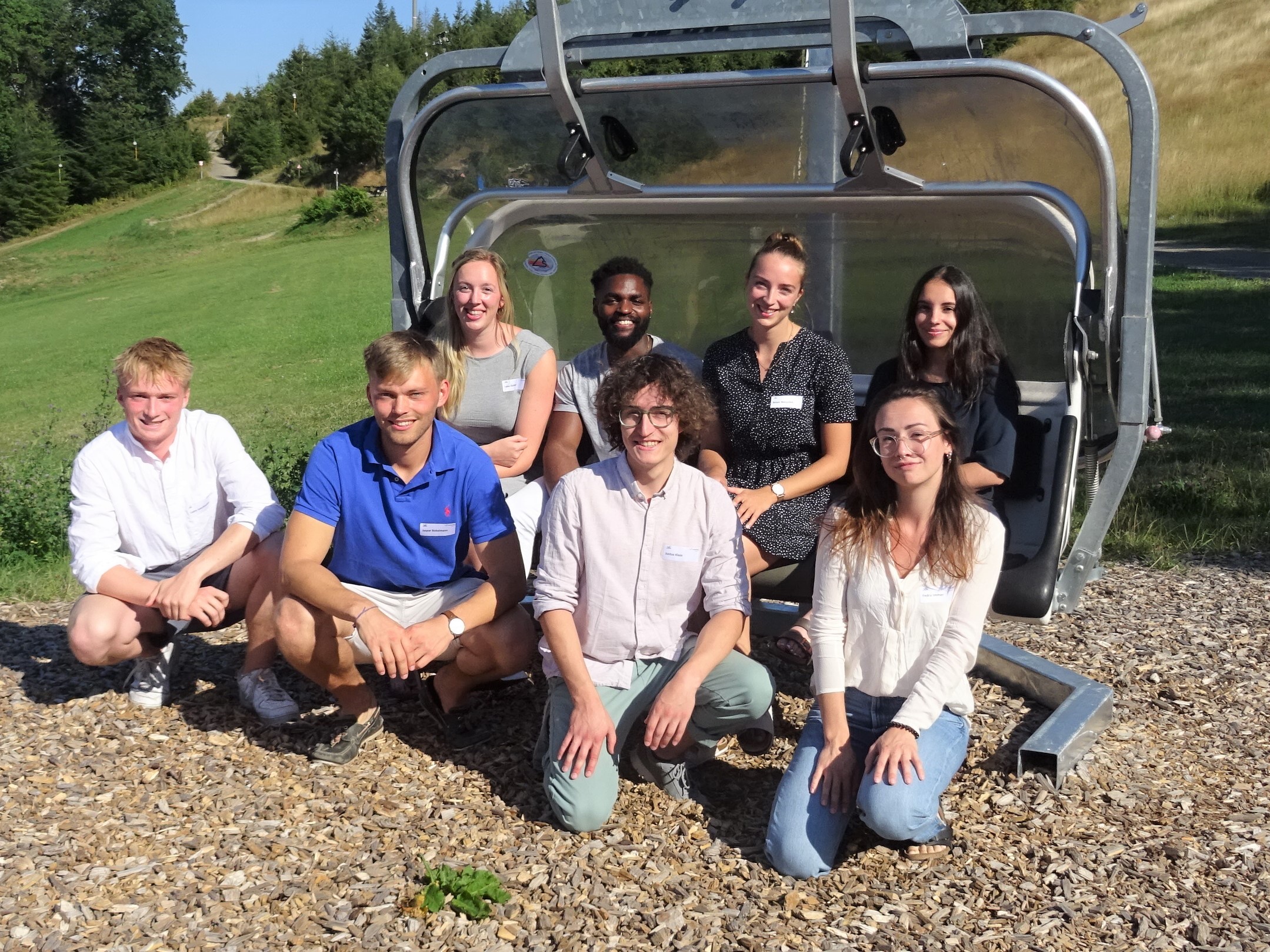 hinten: Luisa Eichler, Vigny Ngakanou, Renee Wessollek, Özlem Duru (v.l.), vorne: Cedric Salschneider, Jasper Bokelmann, Justus Klein, Fedra Immer (v.l.) von Sigrid Mynar