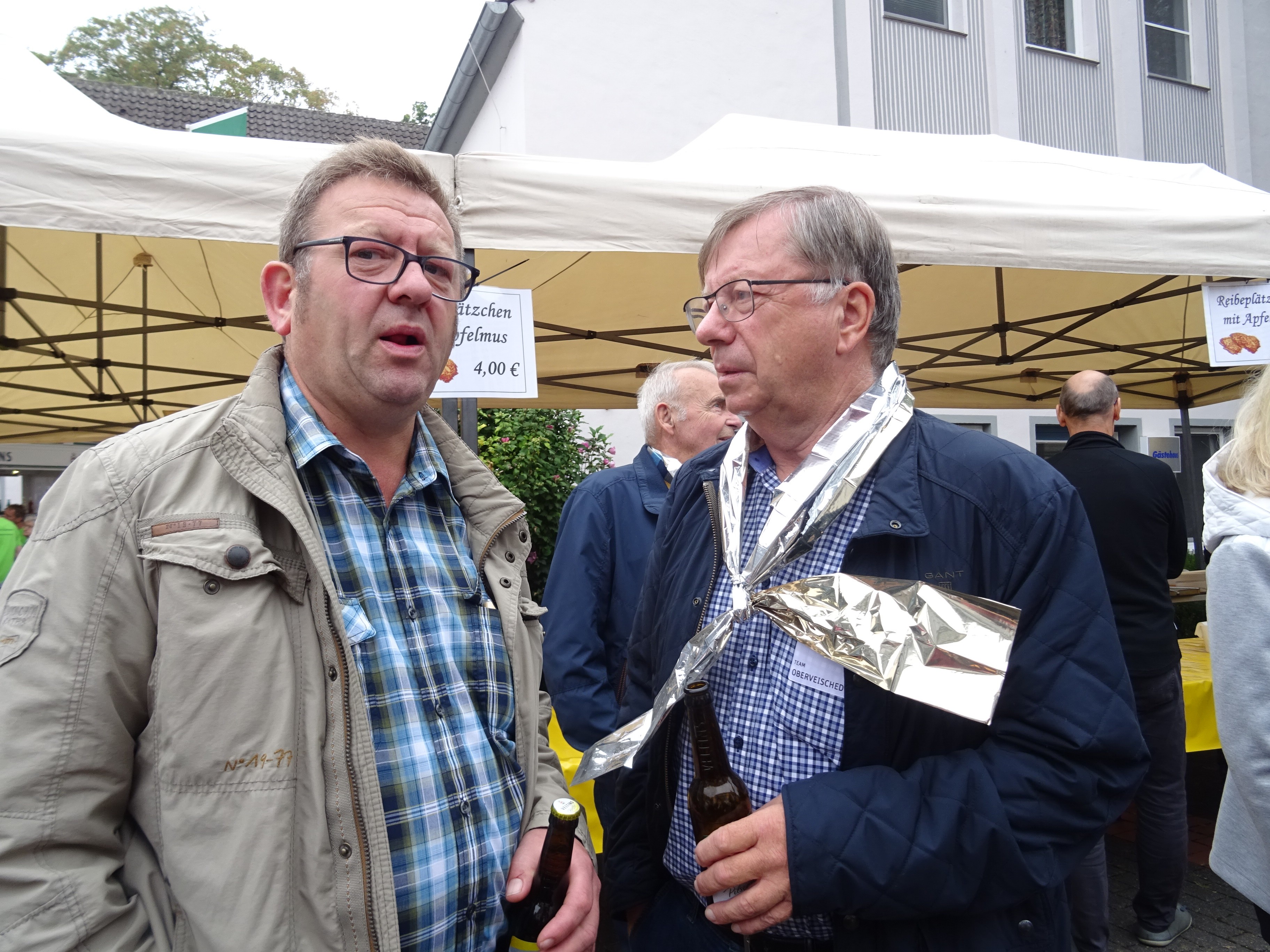 Ralf Bröcher (Ottfingen) und Albert Schneider (Oberveischede). von Sigrid Mynar