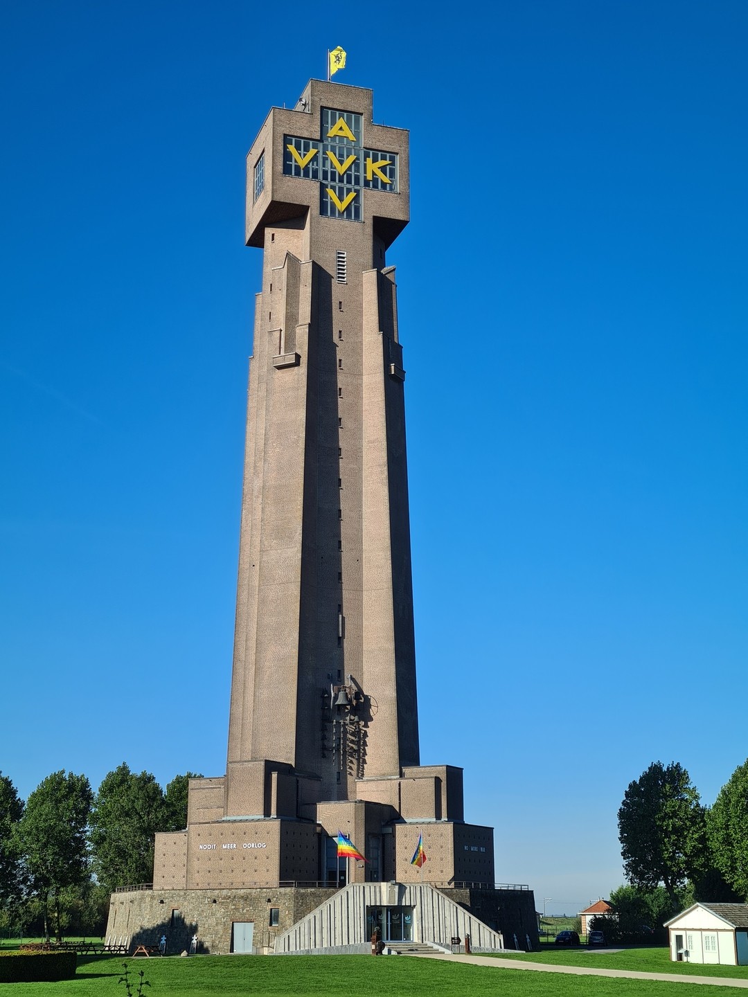 Der Yserturm ist ein Mahnmal für den ersten Weltkrieg. von privat