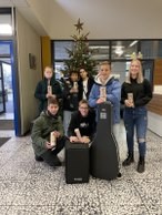 Schüler der Bigge-Lenne-Gesamtschule besuchen Senioren des Haus Habberker Heide und des Servicebereich Wohnen DKR in Finnentrop. von privat