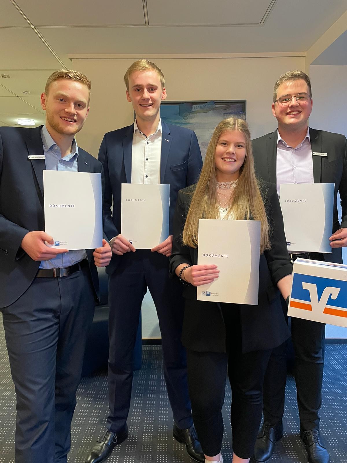 Von links: Ben Butterwegge, Lukas Bischoping, Lisa Geuer und Matthias Heinze. von Volksbank Sauerland