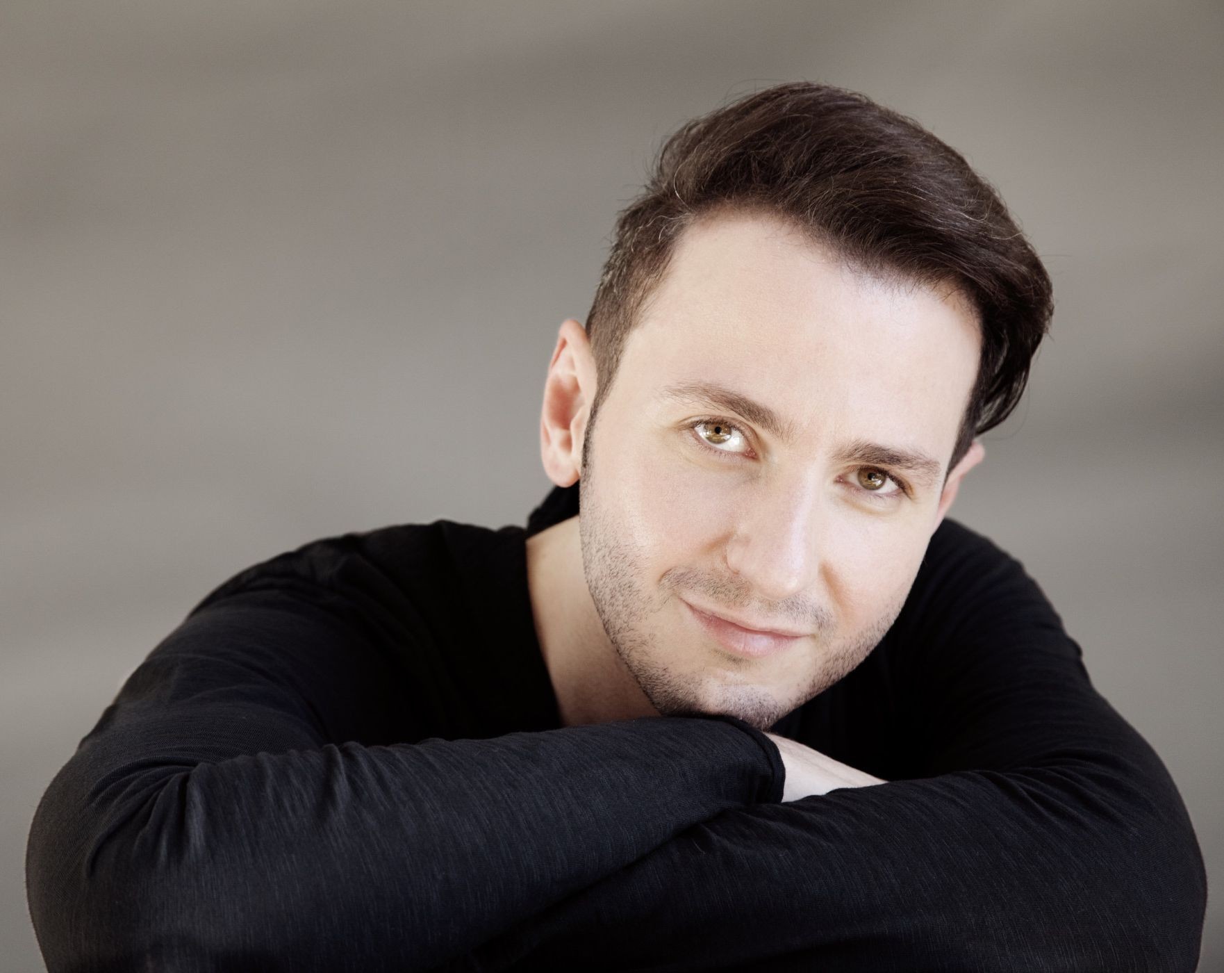 Der international erfolgreiche Pianist Michail Lifits spielt im Rahmen der Konzertreihe „Piano Solo“ im Kreishaus Olpe. von Felix Broede