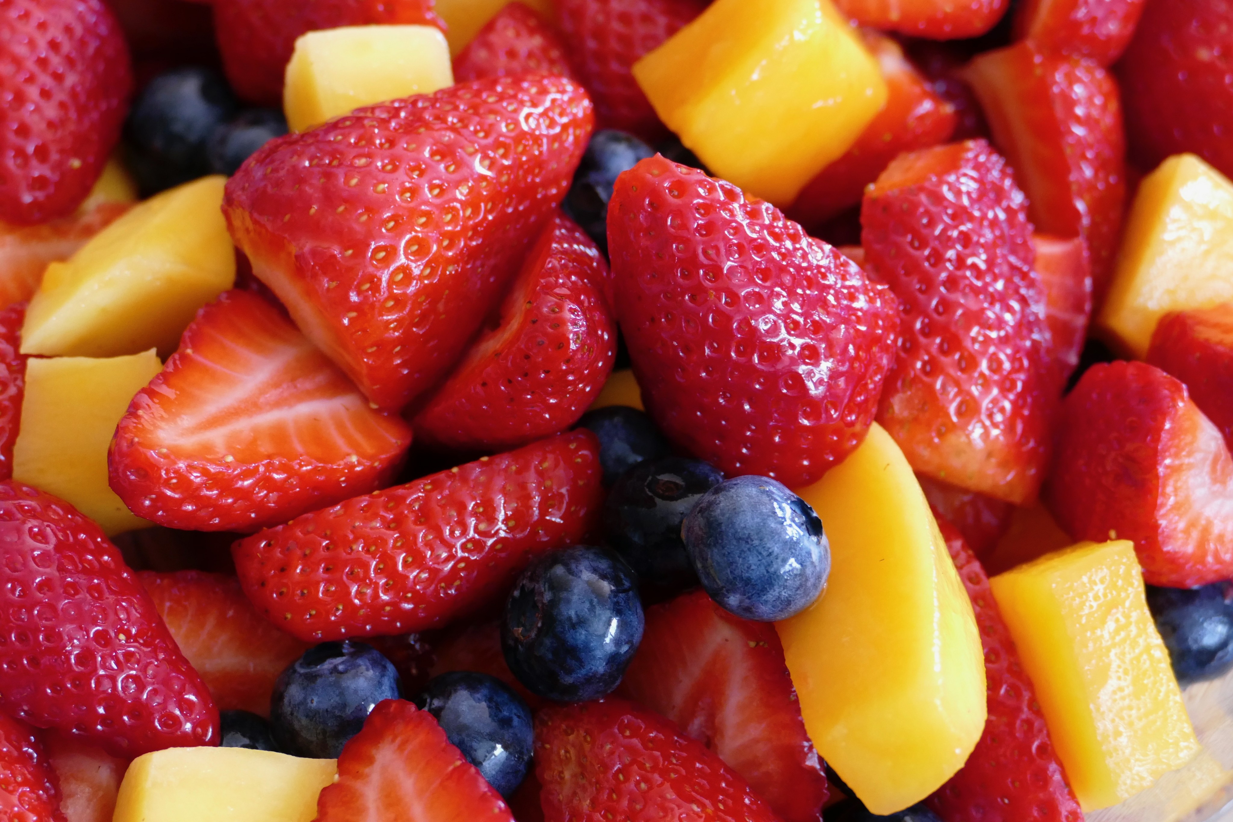 Die Joghurt-Kuppel kann mit Früchten jeder Art zubereitet werden. von pixabay