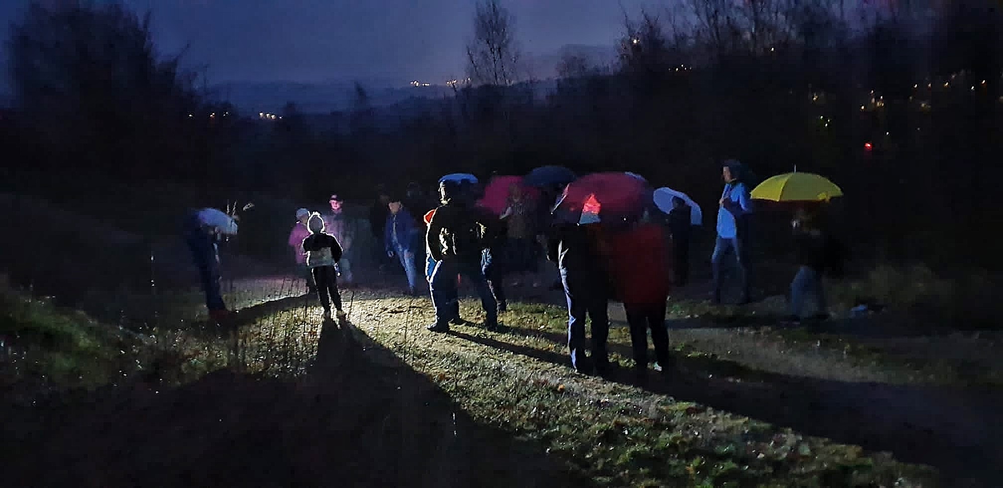 Die Kinder lernten bei der Wanderung viel über den Mond. von Jonas Johannes
