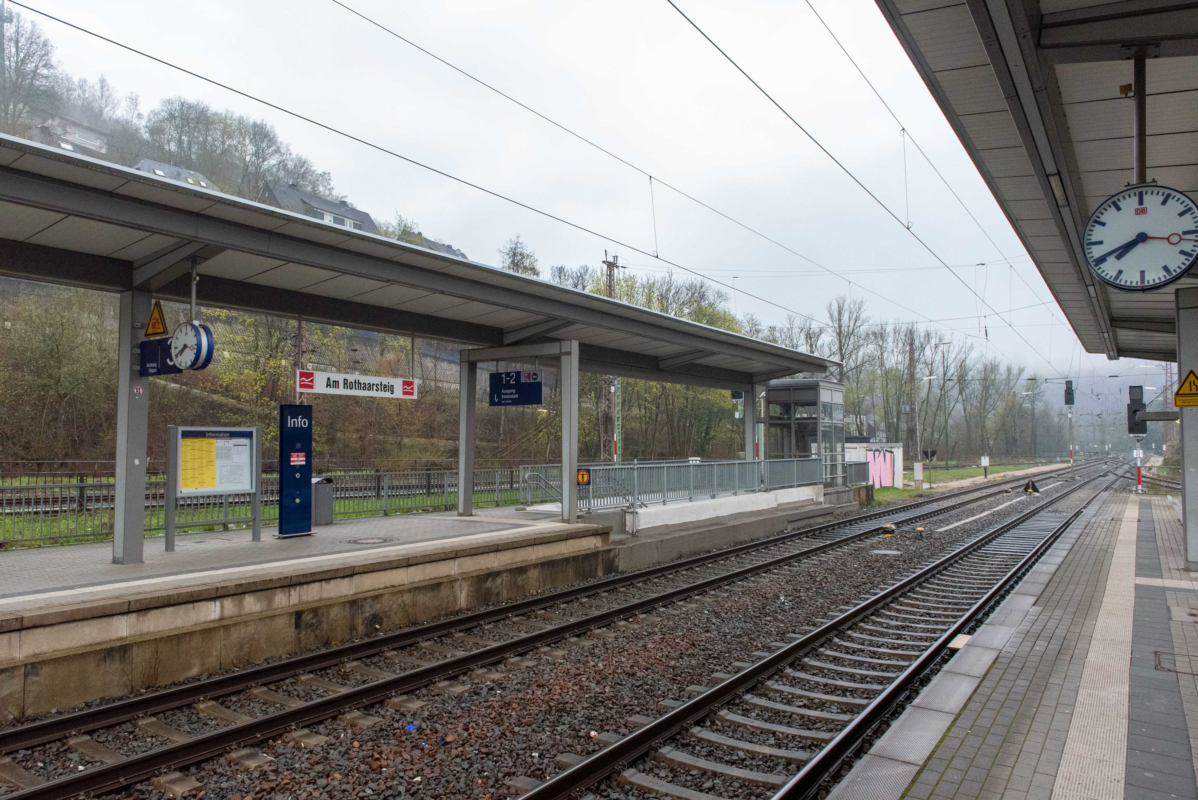 EVG-Streik am Freitag, 21. April: Am Altenhundemer Bahnhof ist es ruhig. von Nils Dinkel