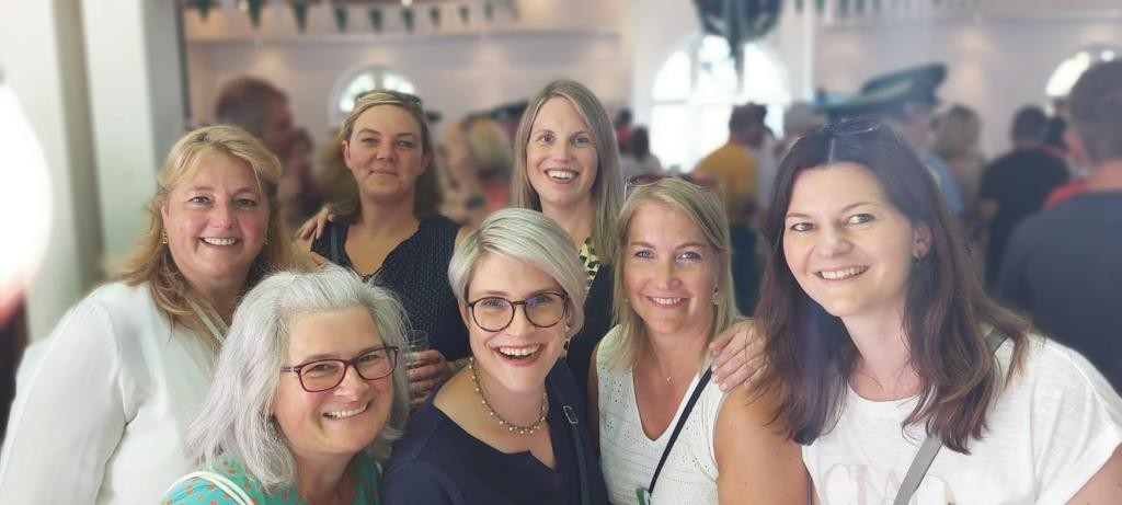 Seit zehn 10 Jahren sind die sieben Mädels von GSGVe10 unzertrennlich. von privat