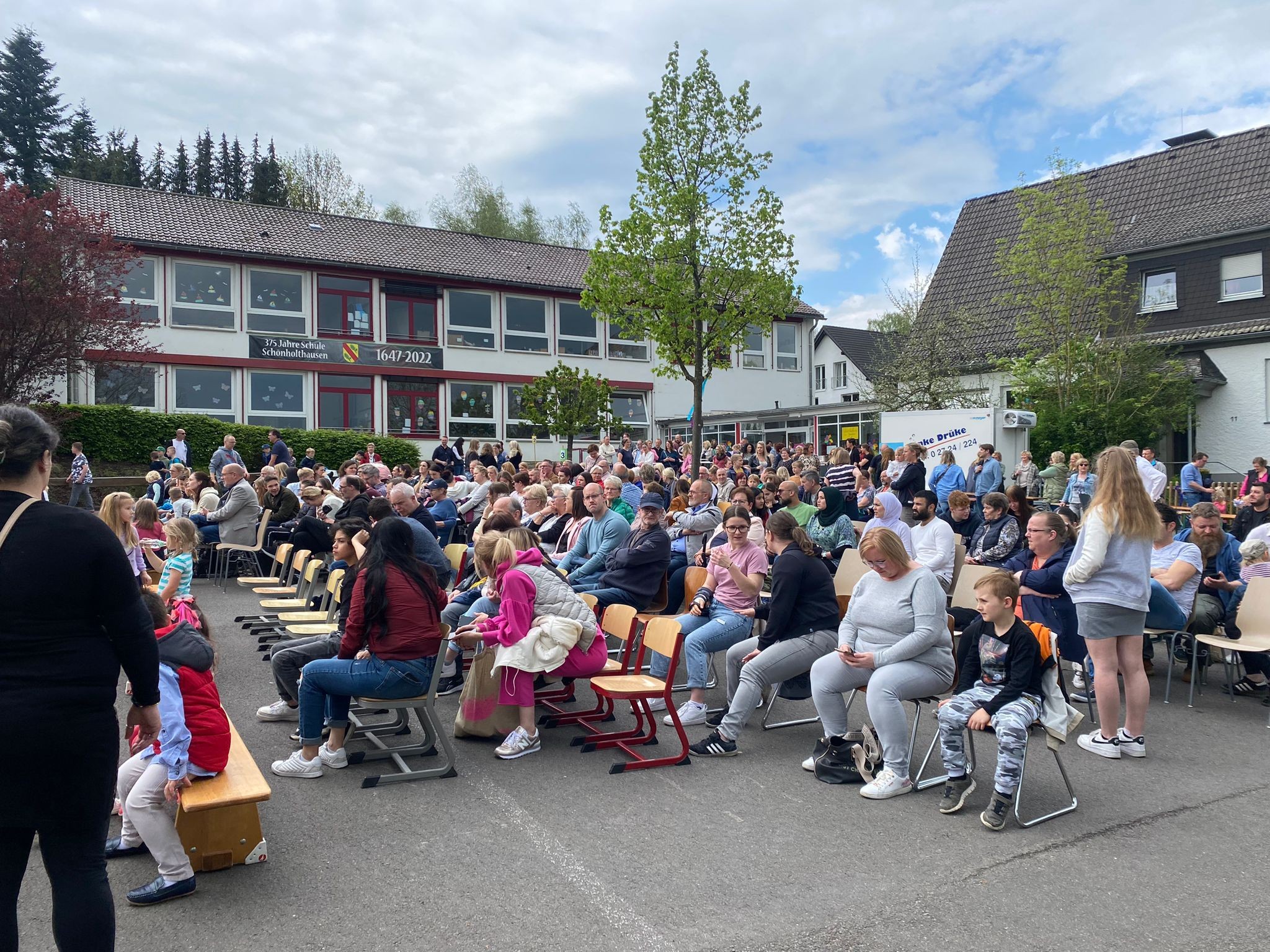 Auch Dank des guten Wetters wurde das Jubiläumsfest ein toller Erfolg, mit zahlreichen Gästen. von privat