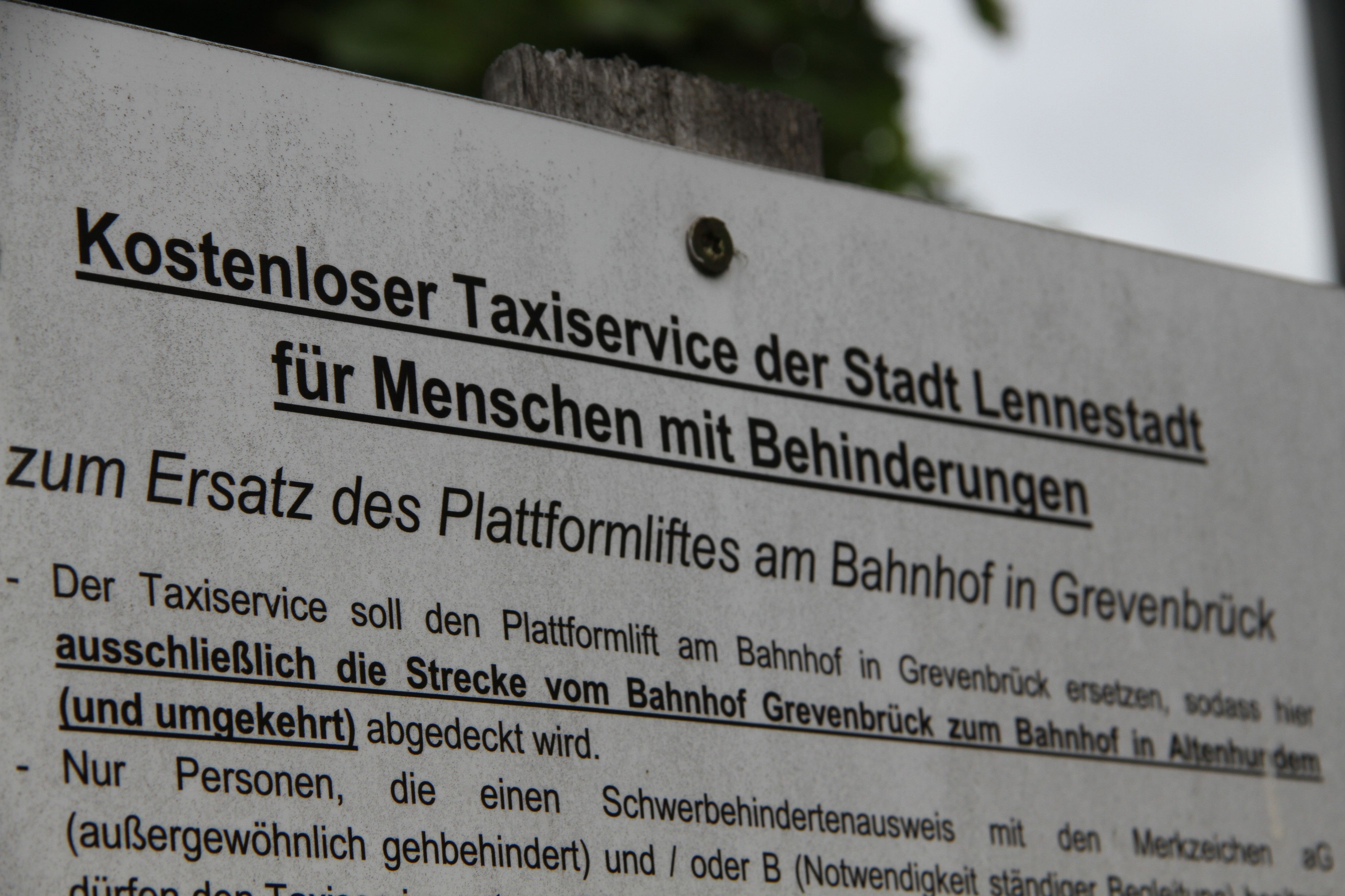 Der Taxiservice ist ein freiwilliges Angebot der Stadt Lennestadt für Menschen mit Behinderungen. von Kerstin Sauer