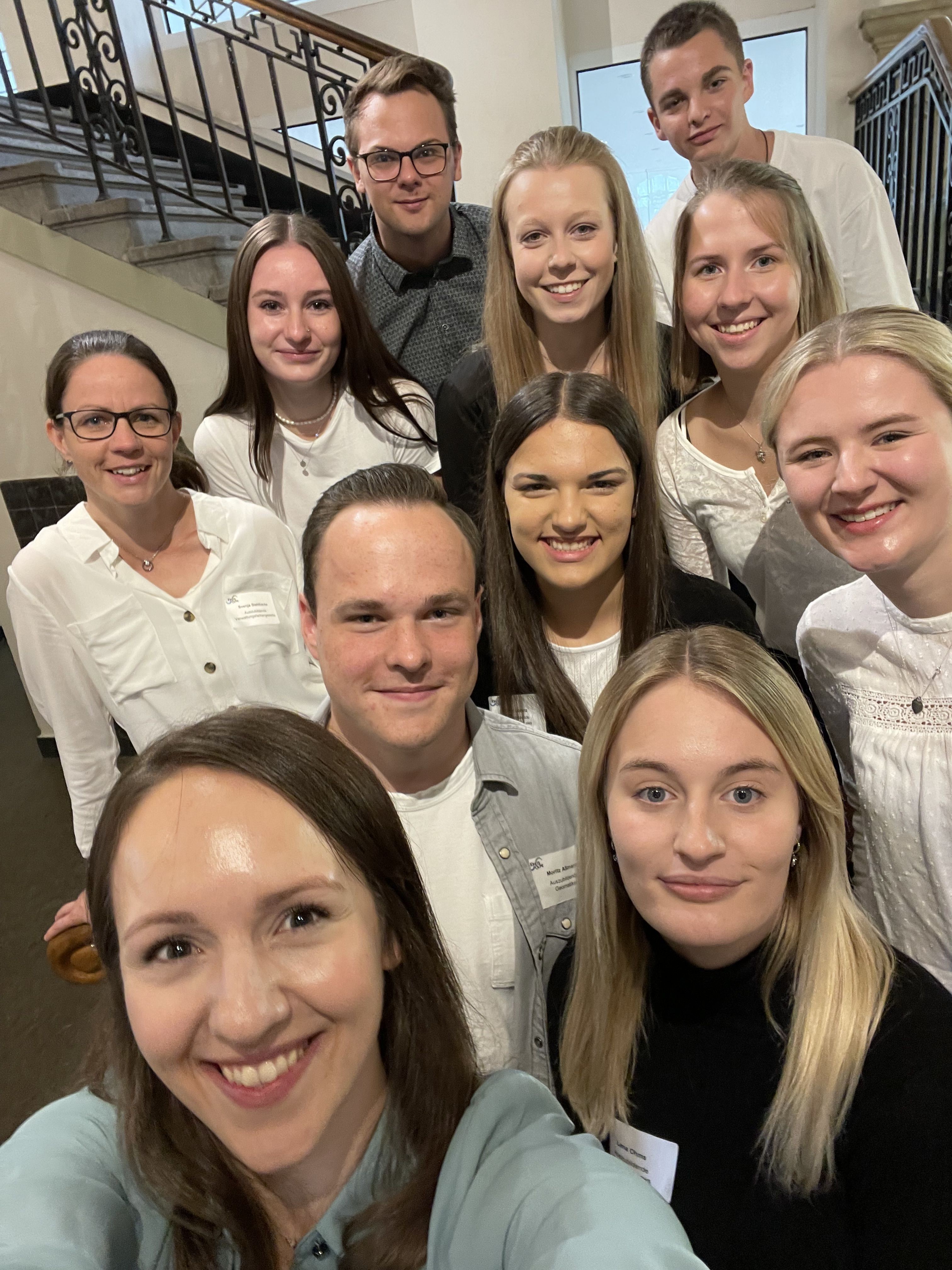 Die neuen Auszubildenden der Kreisverwaltung Olpe mit Ausbildungsleiterin Isabel Drischel (vorn). von Kreis Olpe