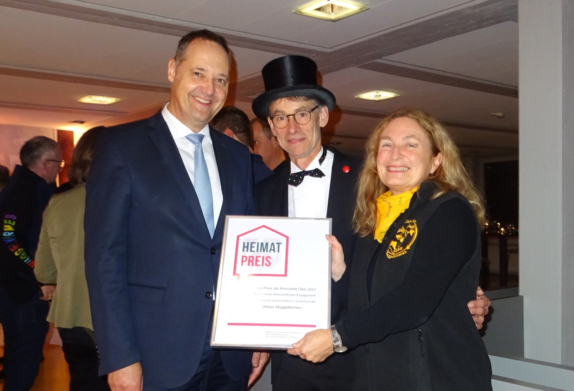 Unverkennbar: Zylinderköppe als langjährig Engagierte von Sigrid Mynar