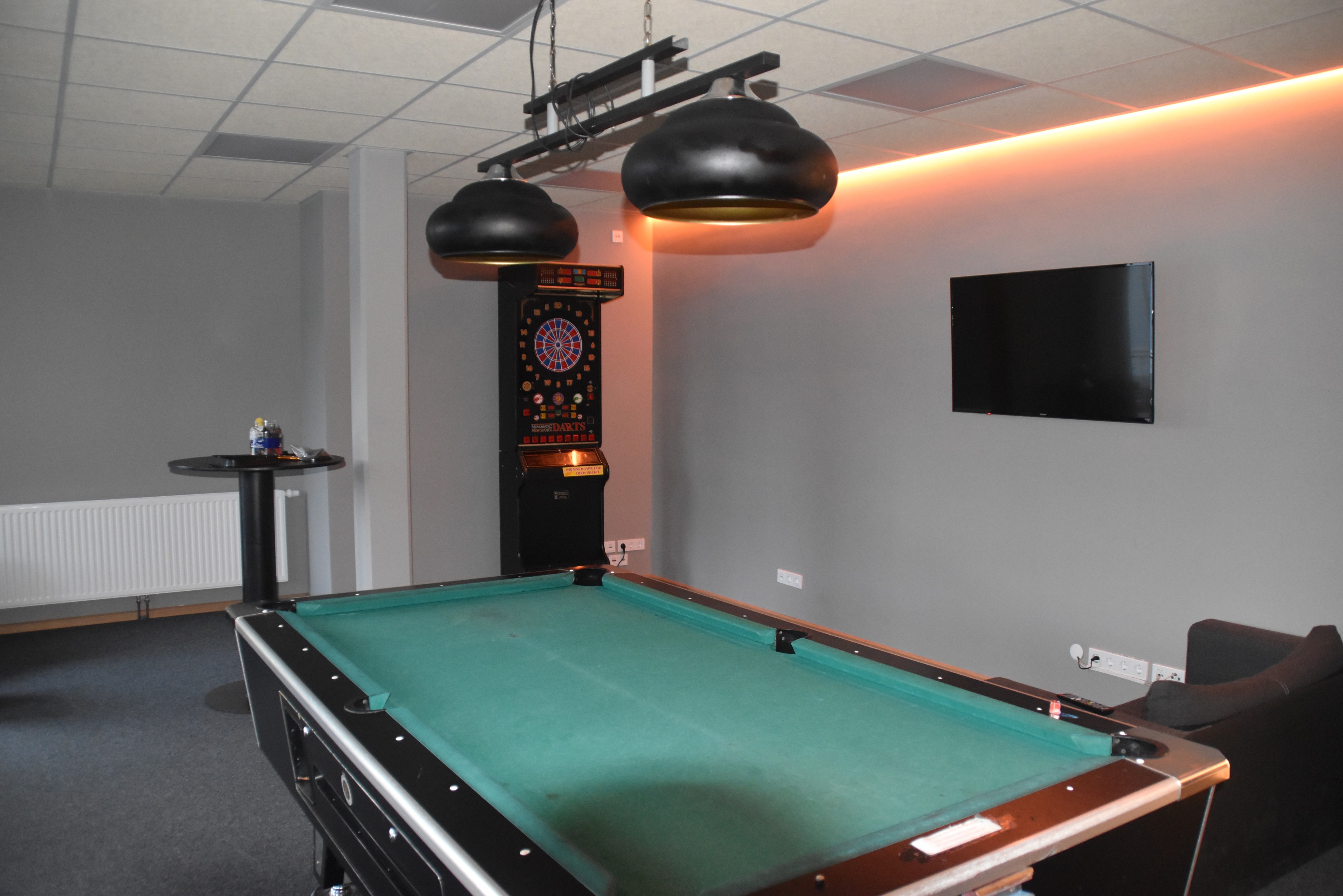 Billiard und Dart sind im Obergeschoss möglich. von Nicole Voss