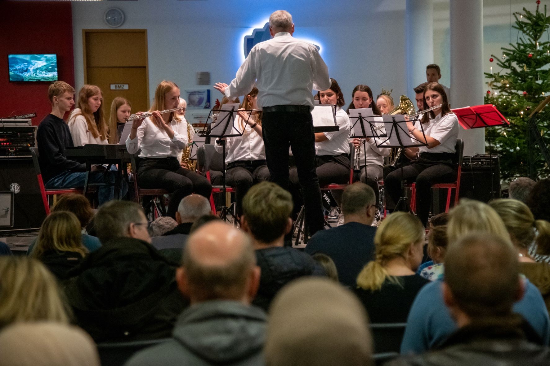 Das GymSL lädt ein zum Weihnachtskonzert. von privat