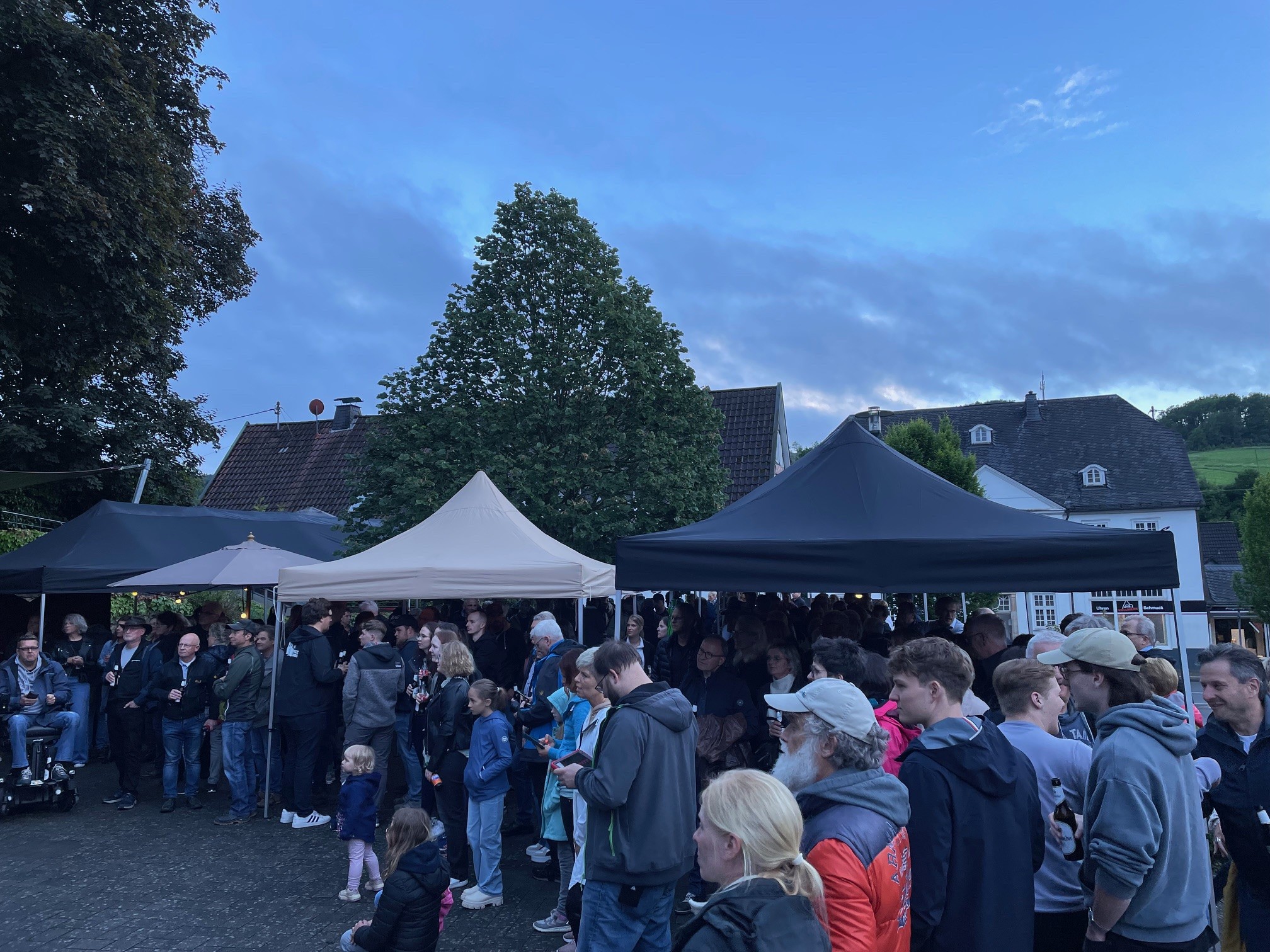 Beste Stimmung ist auch beim diesjährigen Gellestatt Open Air in Elspe mit der Band „Zentraleinkauf Obst und Gemüse“ zu erwarten. von privat