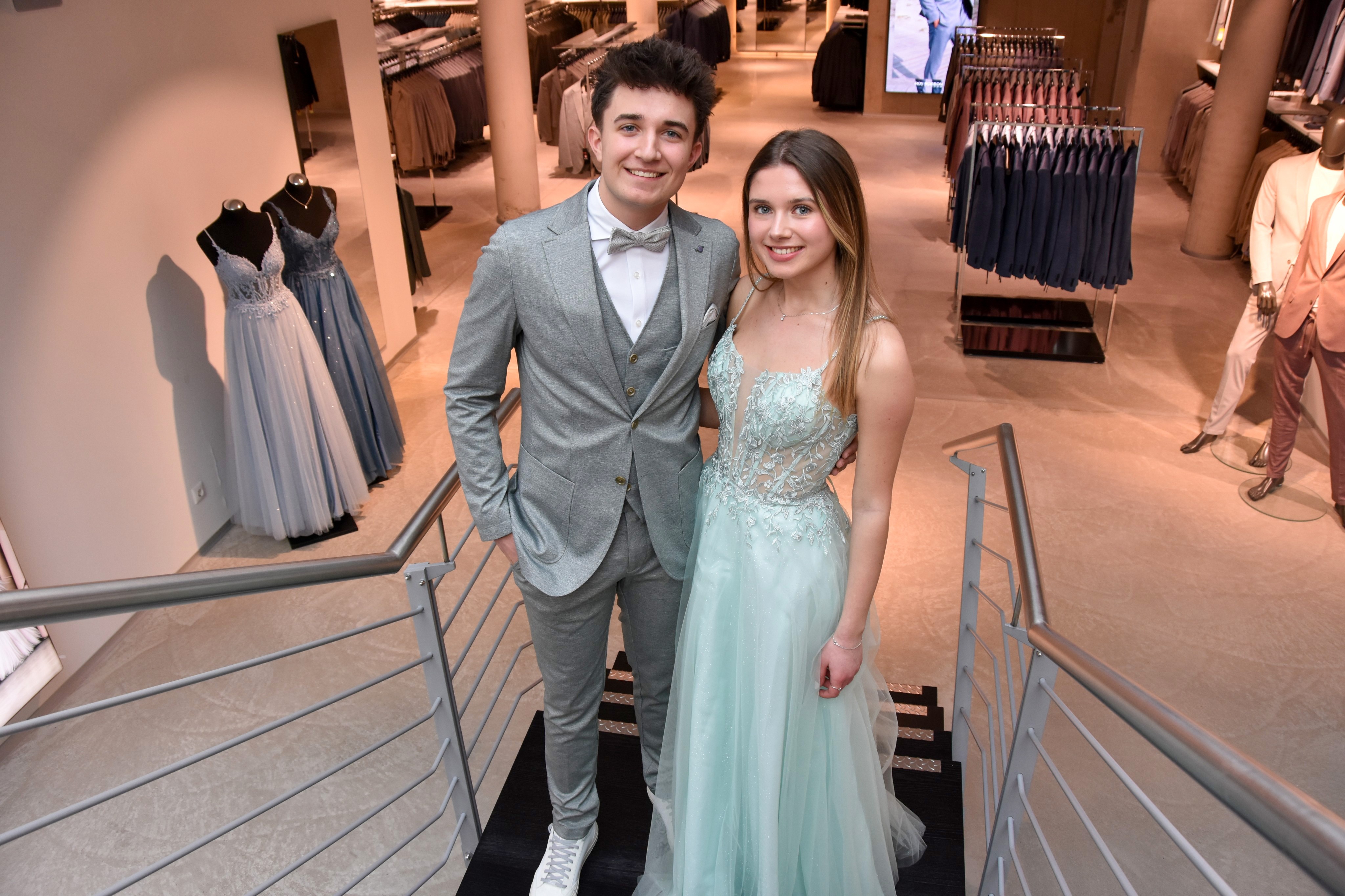 Abiball-Aktion 2025: Alina Meinert und Ben Fischer vom Gymnasium der Stadt Lennestadt. von Nicole Voss