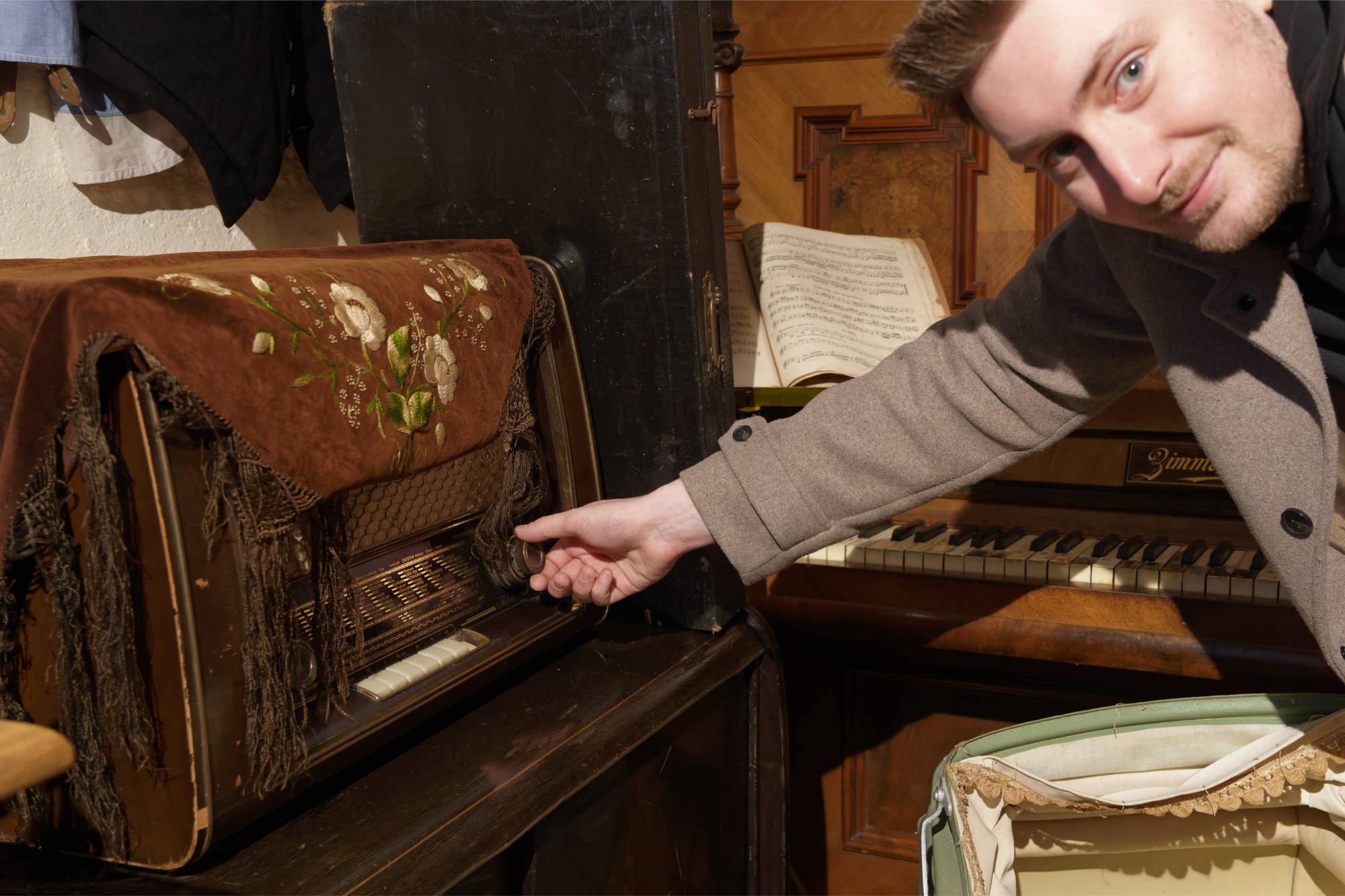 Frederik Siebert hat ist Nostalgie-Fan und engagiert sich im Heimatverein Schönholthausen. Nun hat er eine neue Leidenschaft gefunden. Der Wahl-Elsper betreibt die Instagram-Seite „damals_in_lennestadt“ von Michael Schmitz/dieschlenderer.de